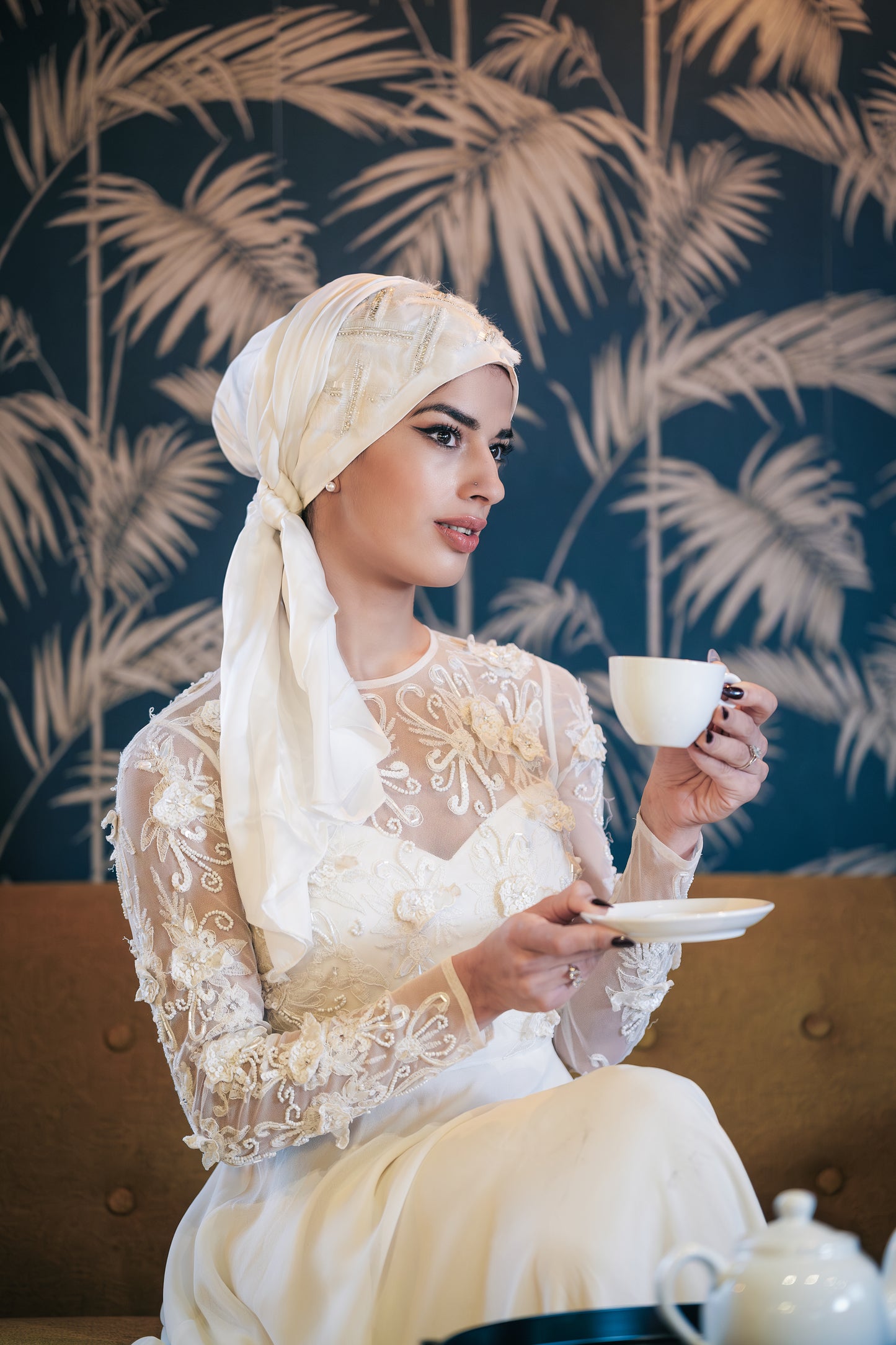 Le Polyvalent Soyeux – Foulard Mariée Chic et Unique