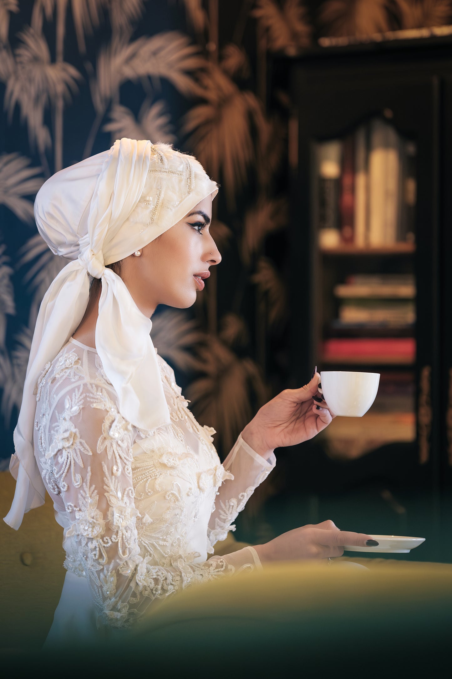 Le Polyvalent Soyeux – Foulard Mariée Chic et Unique